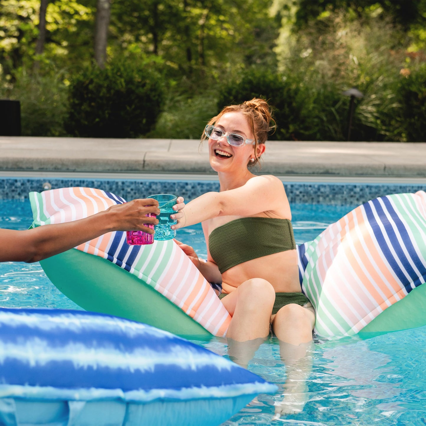 Big Joe Lagoon Lounger No Inflation Needed Pool Float, Rivera Stripe Turquoise Double Sided Mesh, Quick Draining Fabric, 5 Feet