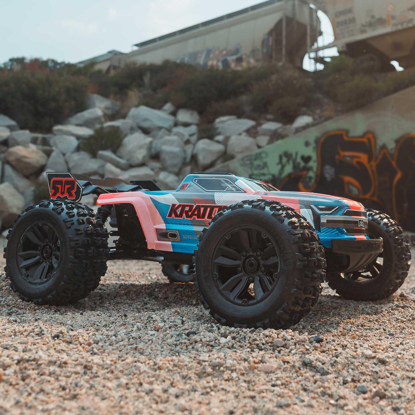 ARRMA RC Truck 1/8 KRATON 4X4 6S BLX BRUSHLESS V6 Speed Truck RTR (Lipo Battery and Charger Not Included) (Blue/Orange), ARA8608