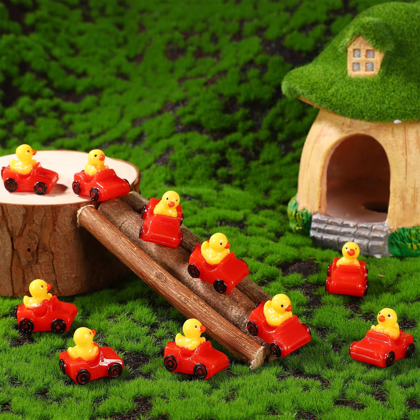 30Pcs Mini Resin Ducks, Cute Rubber Ducks Miniature Resin Ducks Small Tiny Resin Ducks Decoration Waterproof Little Ducks Perfec