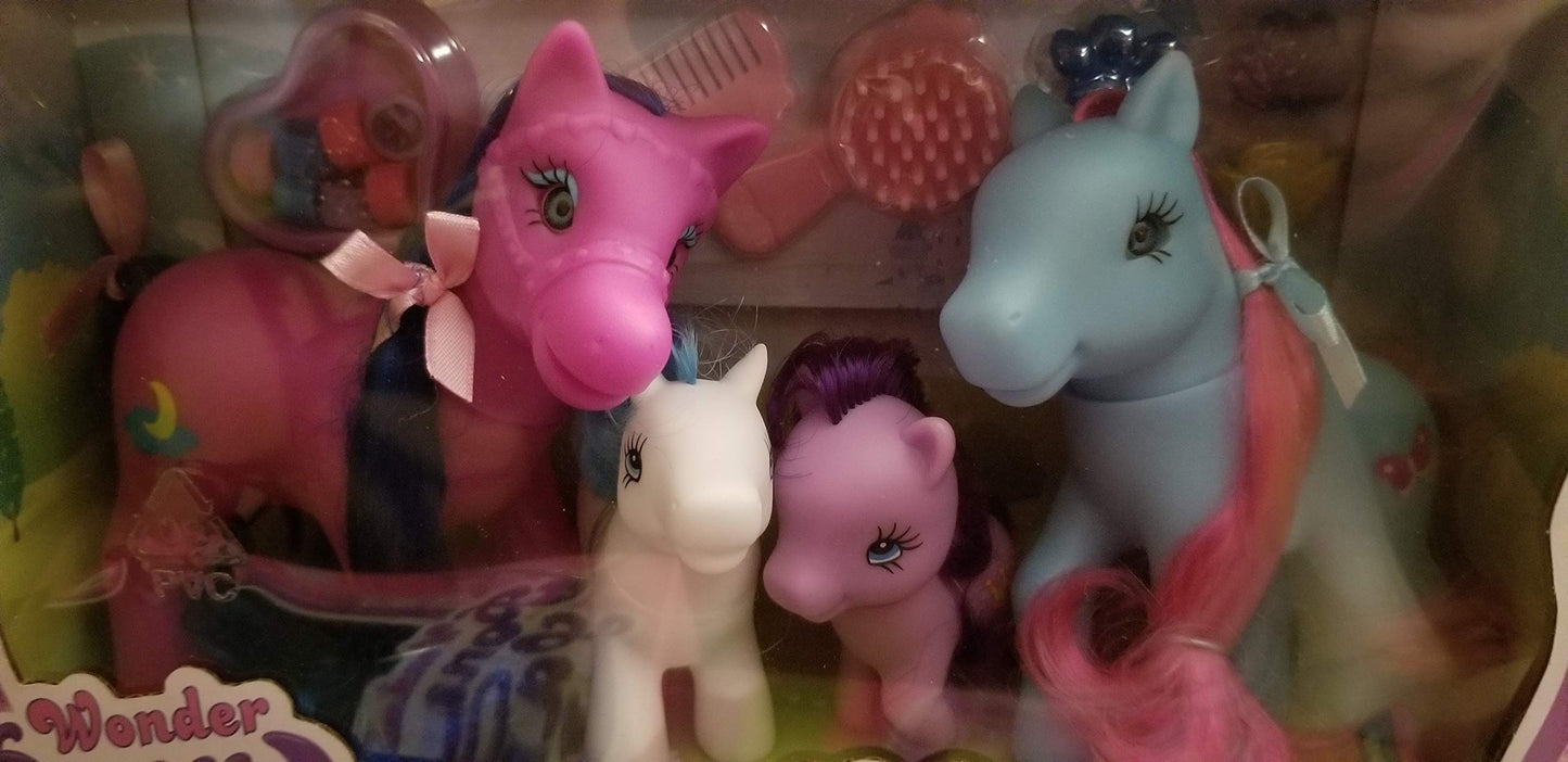 Wonder Pony Land -Little Pony Family Set Of 4 Dream Collection