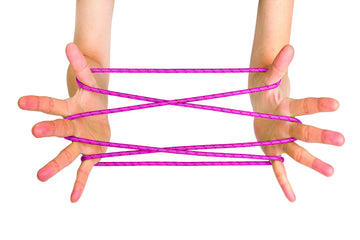 House Of Marbles Cat'S Cradle, A Classic Children'S Favourite Finger String Playground Or Kindergarten Game, With Cord And Instructions, The Original Retro Game For Kids