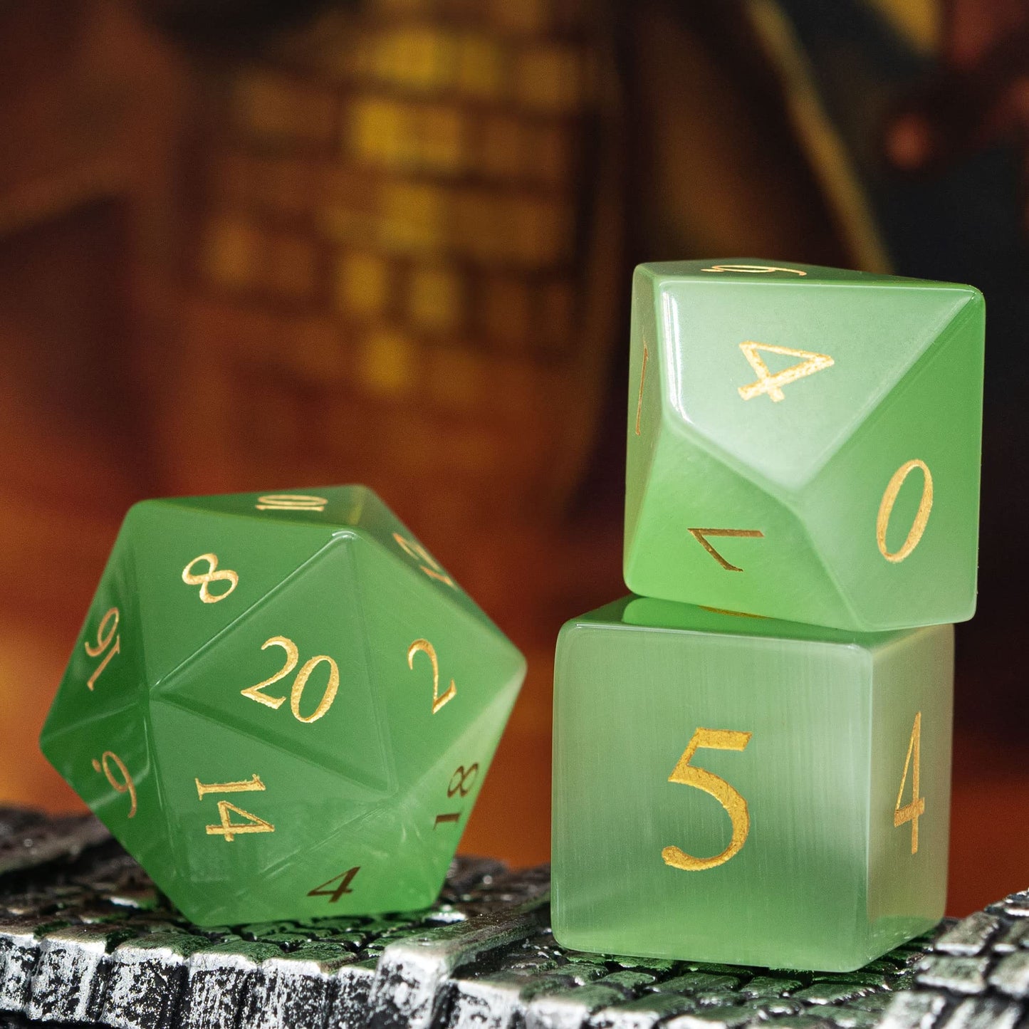 UDIXI Natural Gemstone DND Dice Set, 7PCS Crystal D&D Dice for Dungeons and Dragons, Handmade Stone Dice for MTG Table Games (Gr
