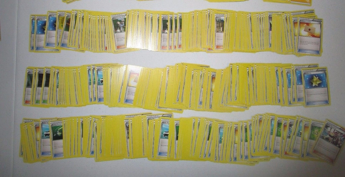 Pokemon Lot of 25 Trainer Cards - Multicoloured Cardstock - Model 1