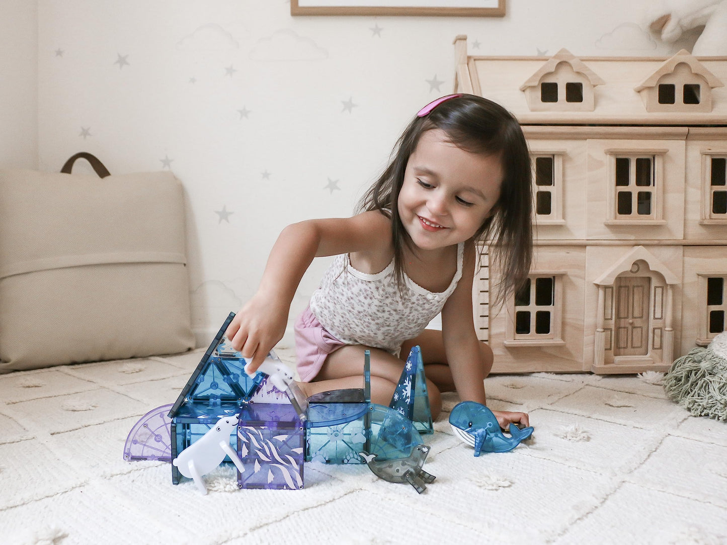 Magna-Tiles Arctic Animals 25-Piece Magnetic Construction Set, The Original Magnetic Building Brand