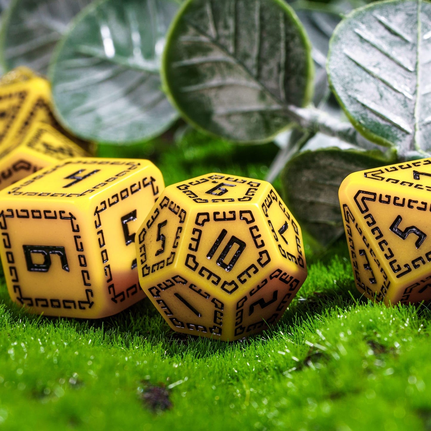HDdais DND Dice Set, 7PCS Polyhedral Dice Set D&D for MTG Dungeons and Dragons Role Playing Game(Yellow)