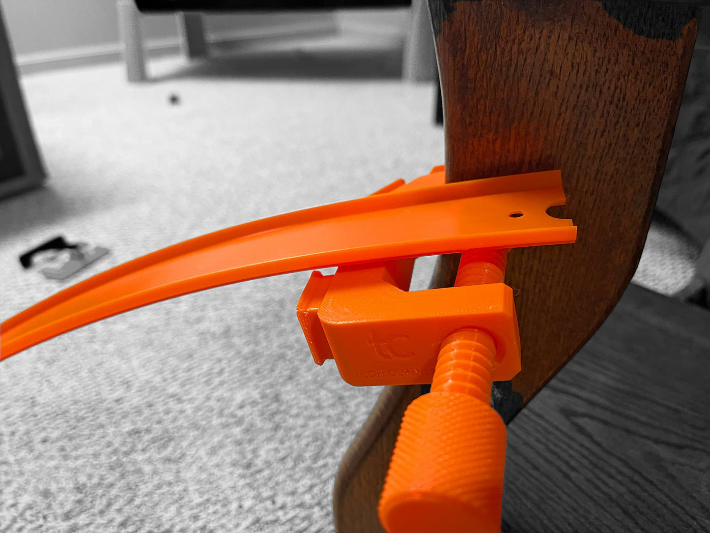 Hot Wheels Compatible Track C Clamp (Orange/Blue)