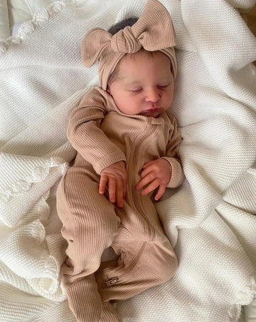 OYESY 19" Reborn Baby Doll - Lifelike Soft Vinyl Skin-colored Handmade Realistic Newborn for Girls, Washable Gift