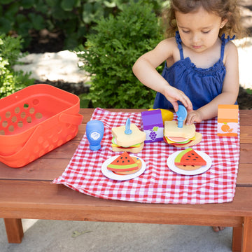 Fat Brain Toys Pretendables Picnic Basket Set - Pretend Playset with Storage, 3+