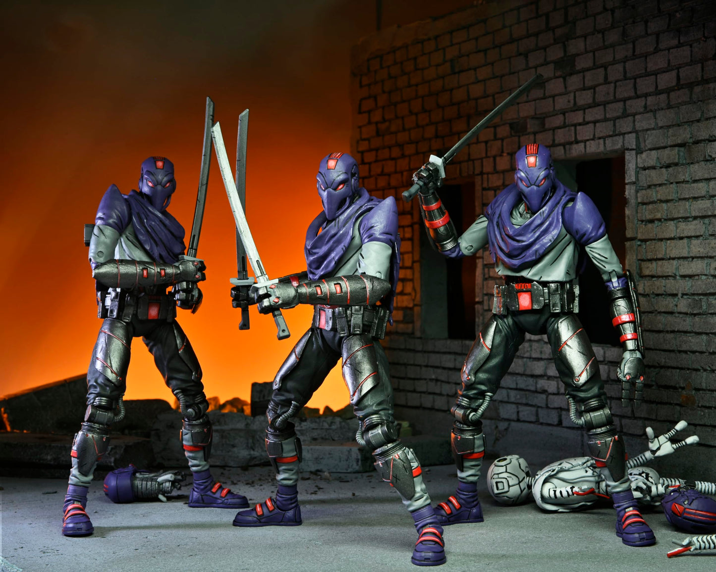 Neca - Tmnt The Last Ronin Ultimate Foot Bot 7In Af, Black