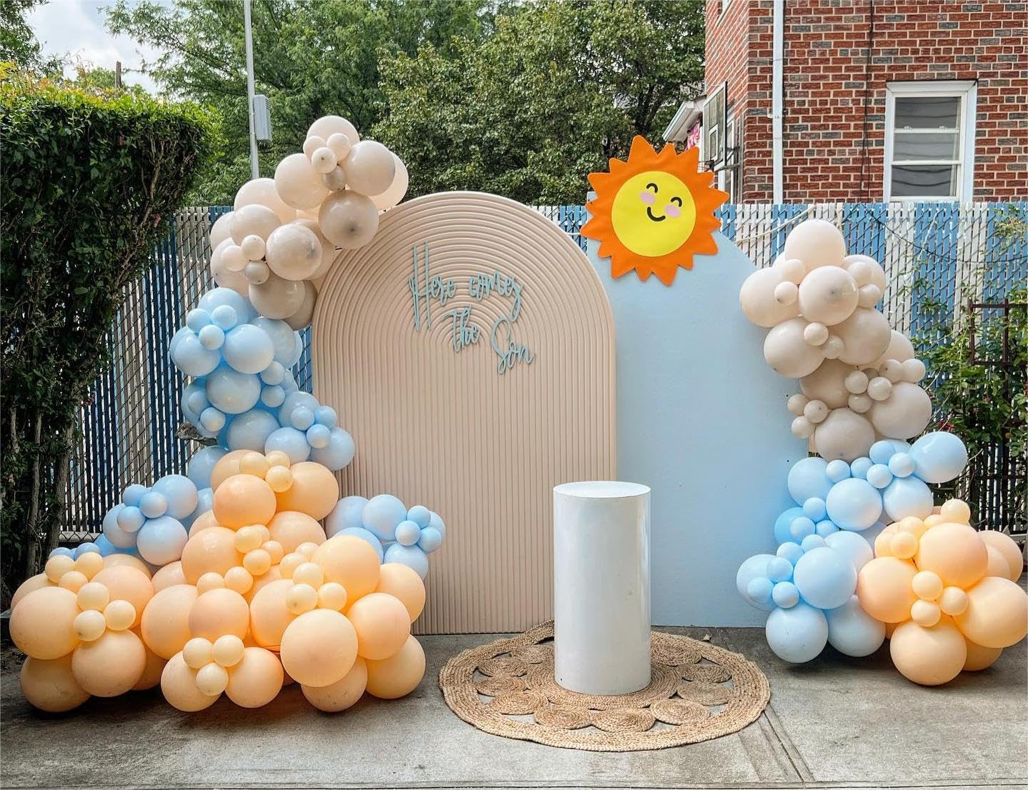 Bezente Pastel Orange Latex Party Balloons - 100 Pack 12 Inch Round Helium Light Orange Peach Balloons For Baby Shower Wedding B
