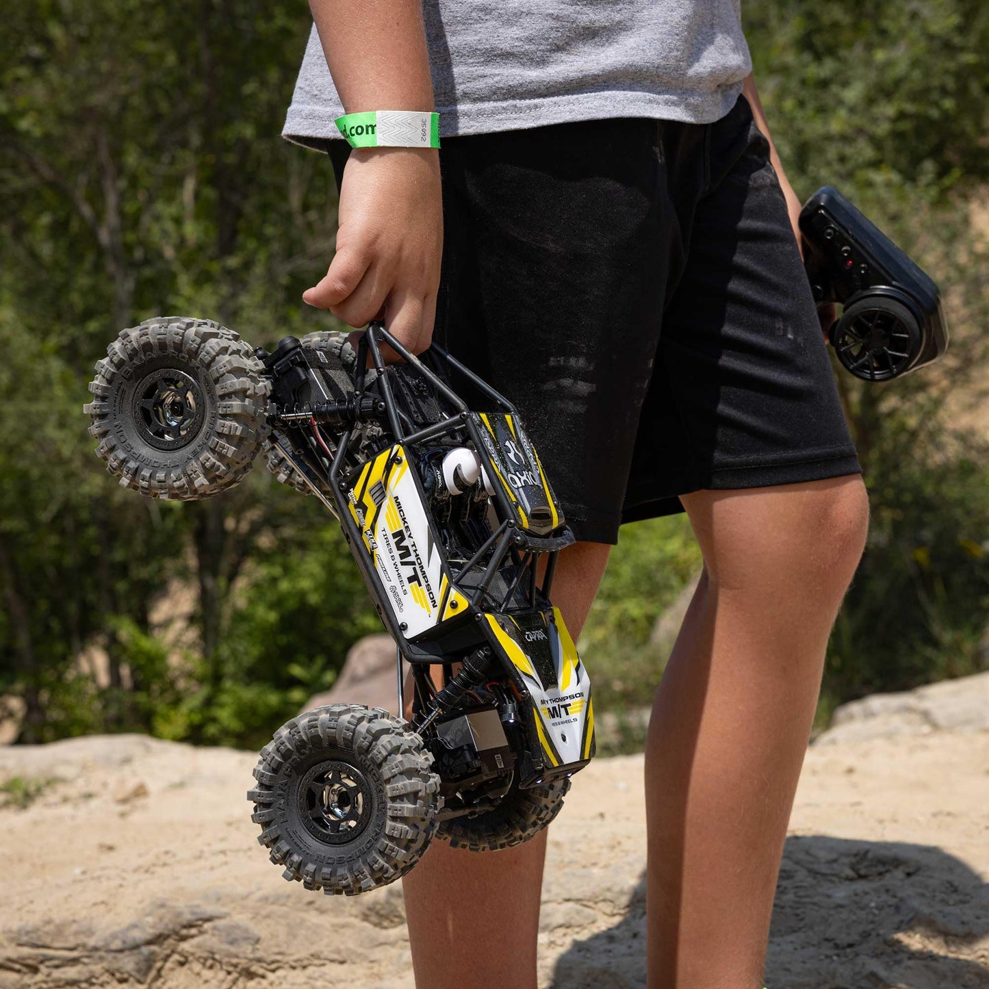 Axial RC Truck UTB18 Capra 4WS 1/18 4x4 RTR - Yellow - AXI-1750T2 - Complete Set for Immediate Use
