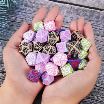 CiaraQ DND Polyhedral Dice Set (42pcs) with A Gold Pattern Drawstring Bag for Dungeons and Dragons RPG MTG Table Games. 6 Sets F