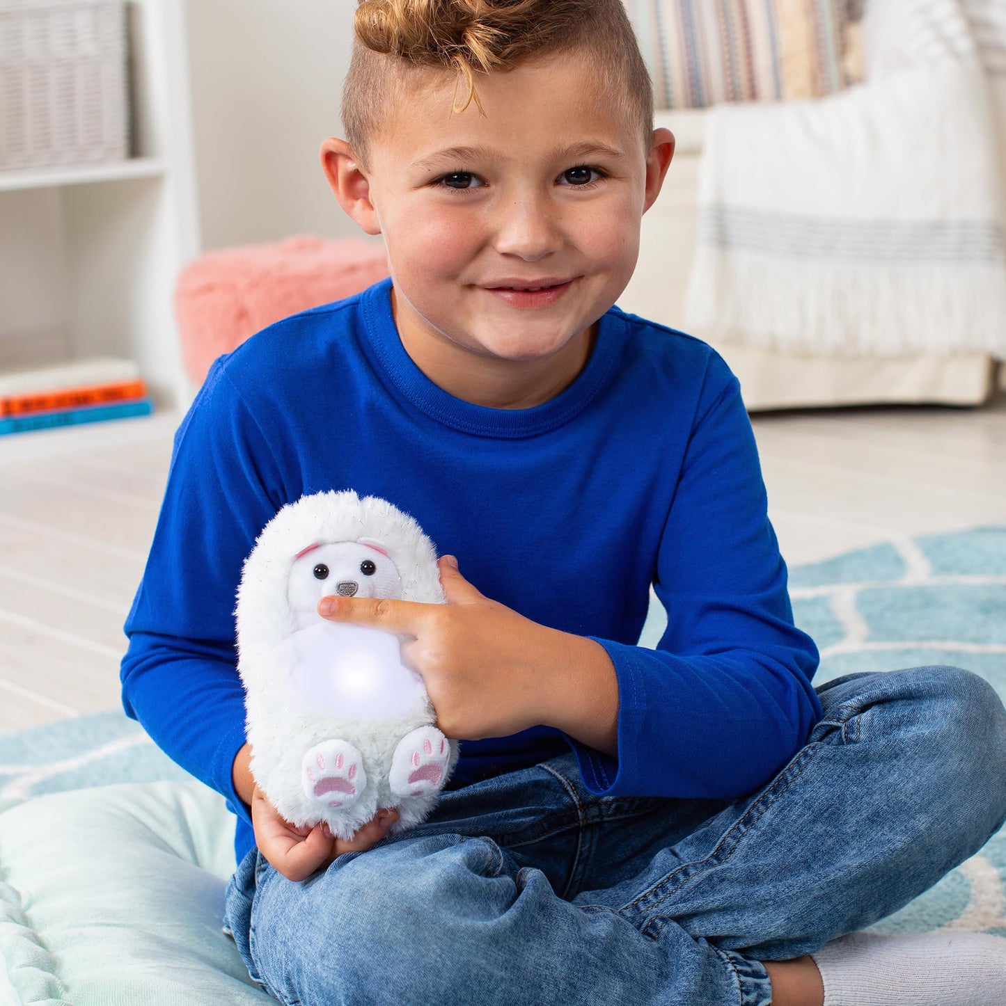 Curlimals Arctic Glow - Perry Polar Bear - Interactive Plush