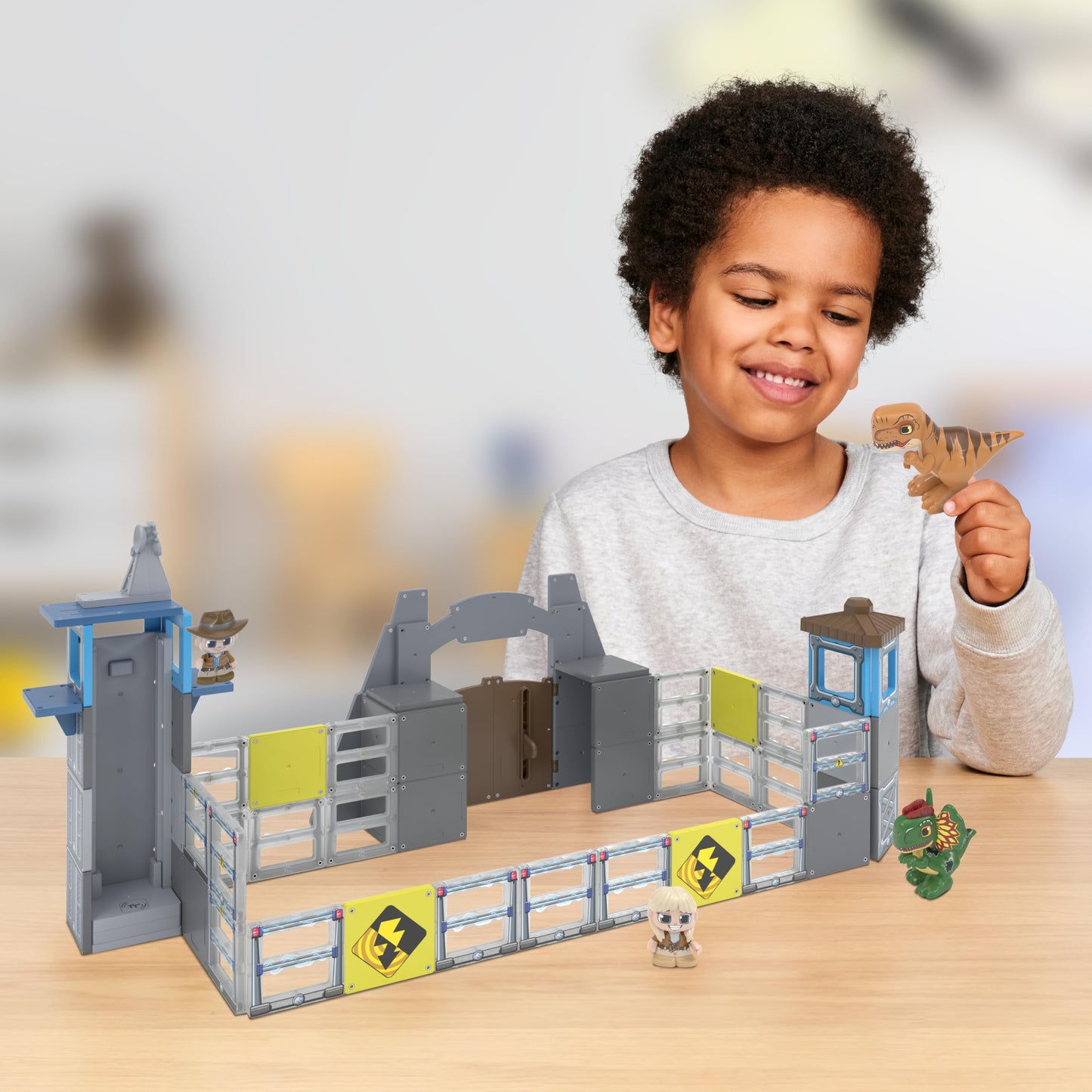TILE TOWN Jurassic World Gate Escape Magnetic Tiles Building Set, Kids 3-5+, STEM Creative Toy, Multicolor, Medium Size
