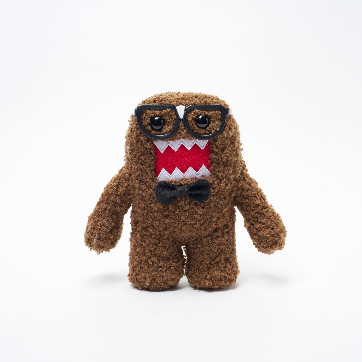 LICENSE 2 PLAY Domo Kun 6.5-Inch Plush - Nerd Edition with Black Glasses & Bow Tie - Super-Soft Collectible Toy for Kids, Kidult