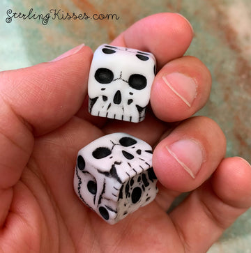 Sterling Kisses Skull Dice - Pair of Skull Shaped 6 Sided Dice
