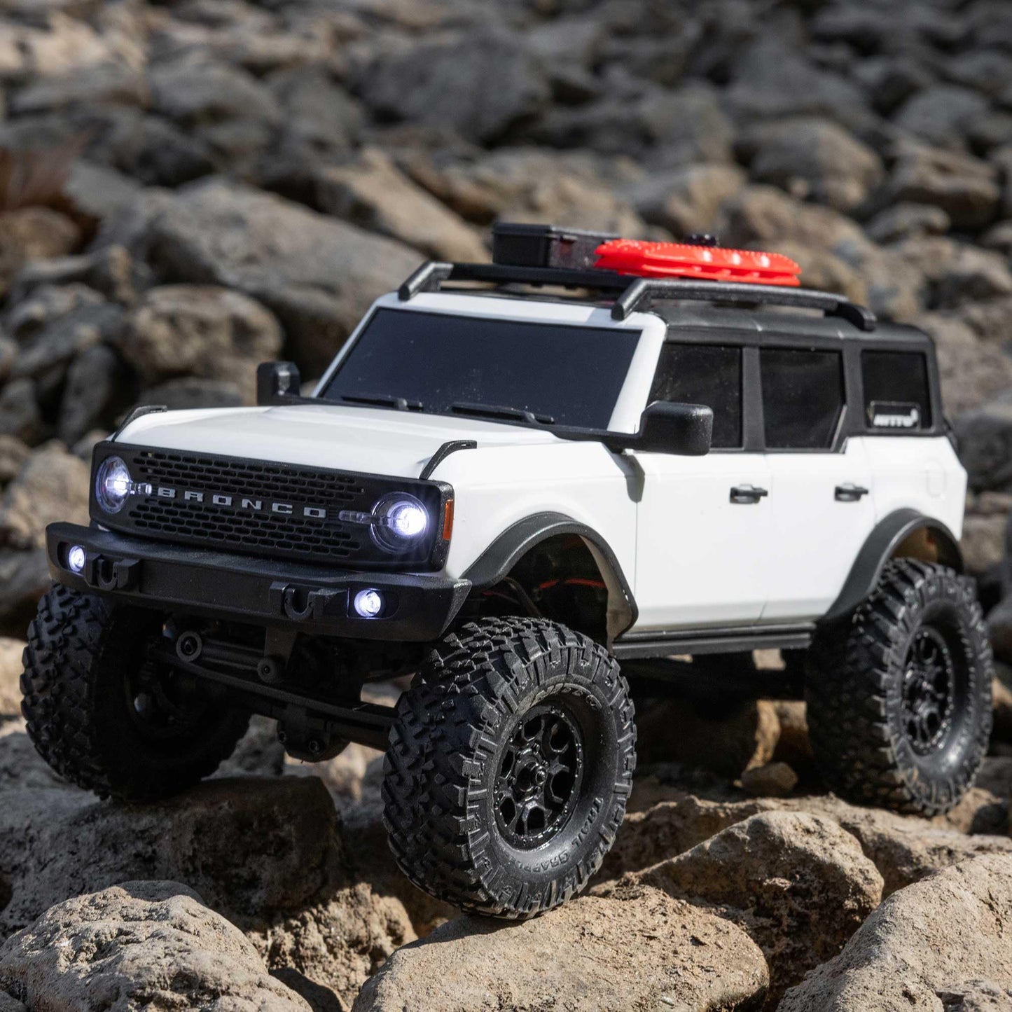 Axial Rc Truck 1/24 Scx24 Ford Bronco 4X4 Rtr Brushed Rock Crawler (Battery & Charger Included), White, Axi00006V2T4