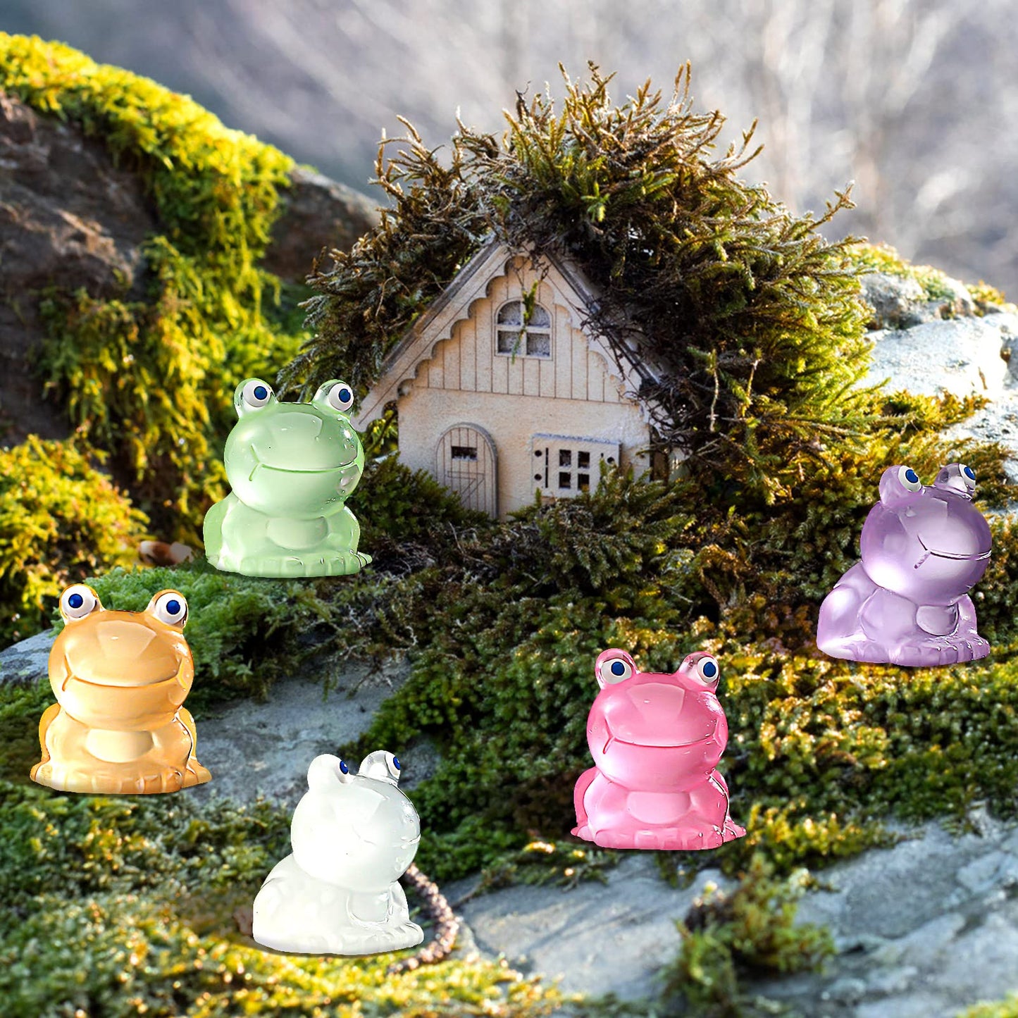 Chitidr 50 Pcs Luminous Mini Resin Frog 7 Colors Little Small Frogs Glow in The Dark Tiny Resin Frog Figures Bulk for Dollhouse