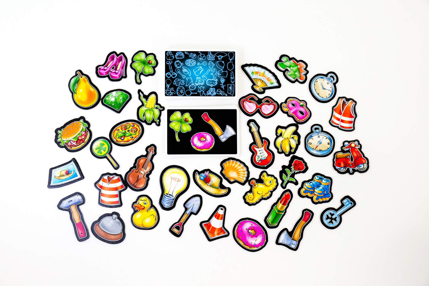 Amigo Games Déjà Vu - Exciting Family Memory Board Game For Kids, Teens, And Adults Ages 8+, Fun For Parties And Virtual Game Nights Of Groups Of 2-6 Players