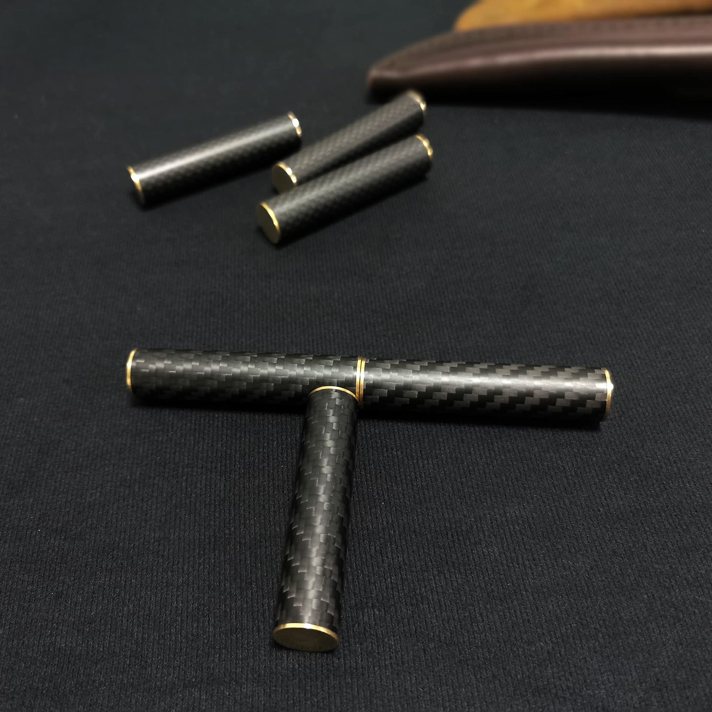T-Conceal Edc Fidget Toys Stress Relief For Adults Magnetic Metal Carbon Fiber Three-Section Rotating Creative Gift