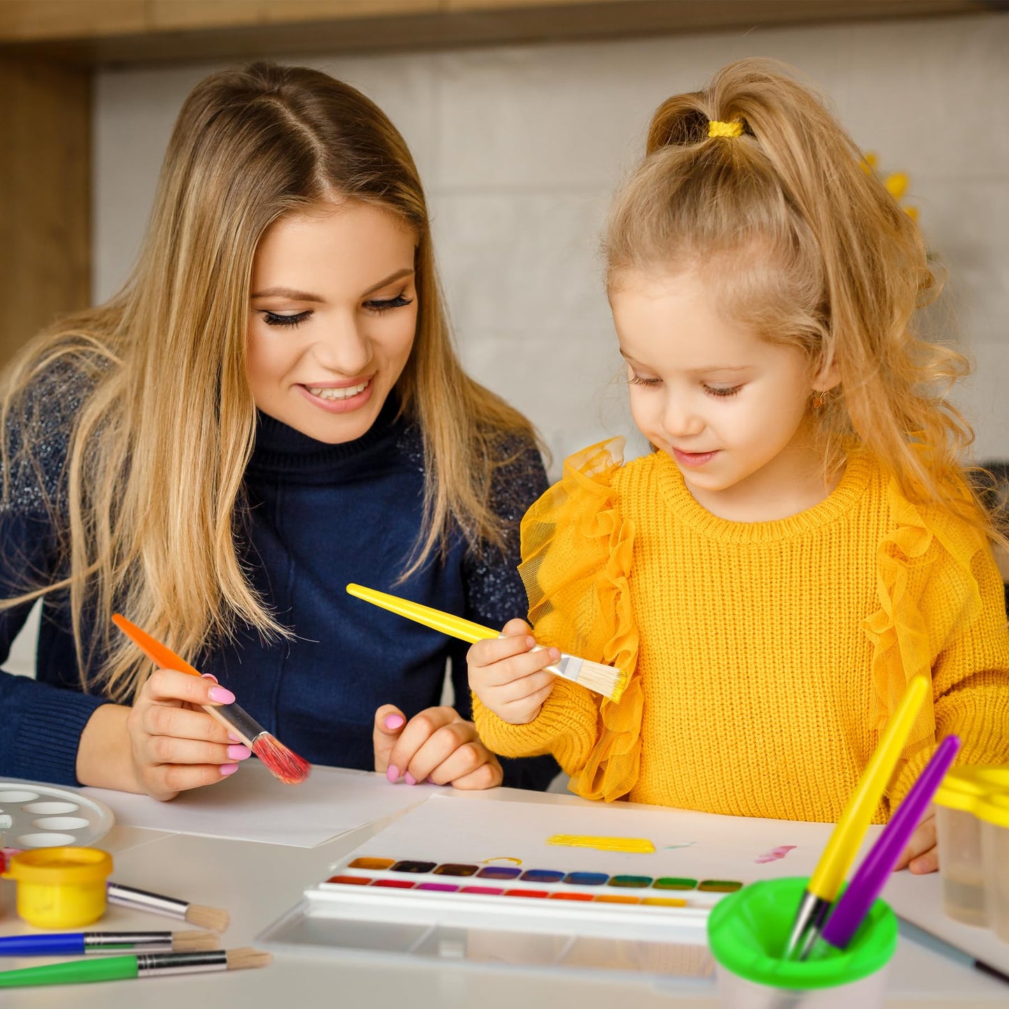 Joyooss Paint Brushes For Kids, 12 Pcs Round/Flat Large Kids Paint Brushes, Easy To Clean & Grip Washable No Shed Hog Bristle To