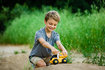 CAT Construction Toys, Unstoppable Movers Dump Truck, Realistic Lights & Sounds, Motion Drive Technology, Working Features, and