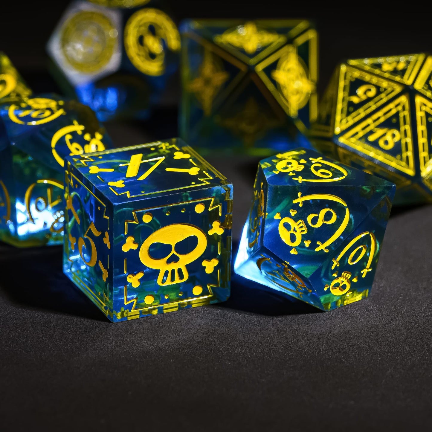 Cusdie 7-Piece Sharp Edges Dnd Dice Set With Pirate Design - Perfect For Tabletop Rpgs Board Games Gifting And Collecting(Blue W