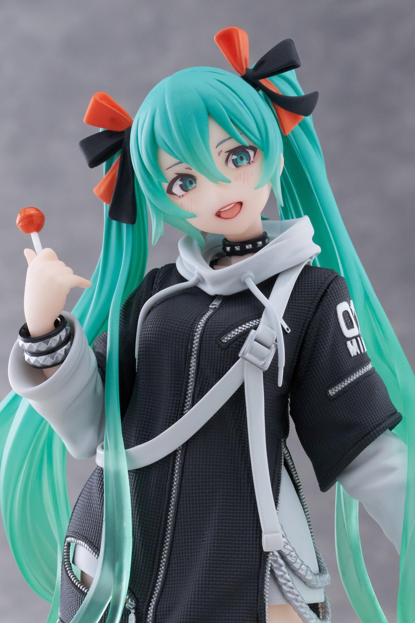 Taito-Hatsune Miku Figure - Fashion (Punk Ver.)
