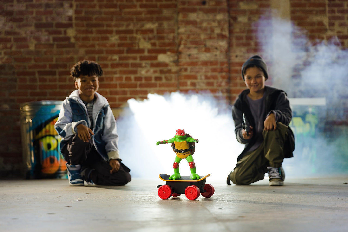 Teenage Mutant Ninja Turtles Raphael Cowabunga Skate Rc - Imitates Real Skate Tricks - 2.4 Ghz Remote Control - Ages 3+