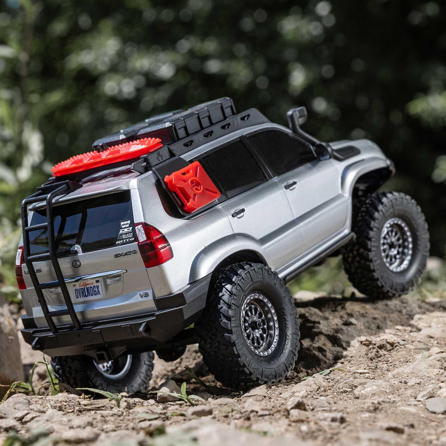 Axial Rc Truck Scx24 Lexus Gx470: 1/24 4Wd Rtr (Everything Needed To Run Is Included), Silver, Axi-1532T2