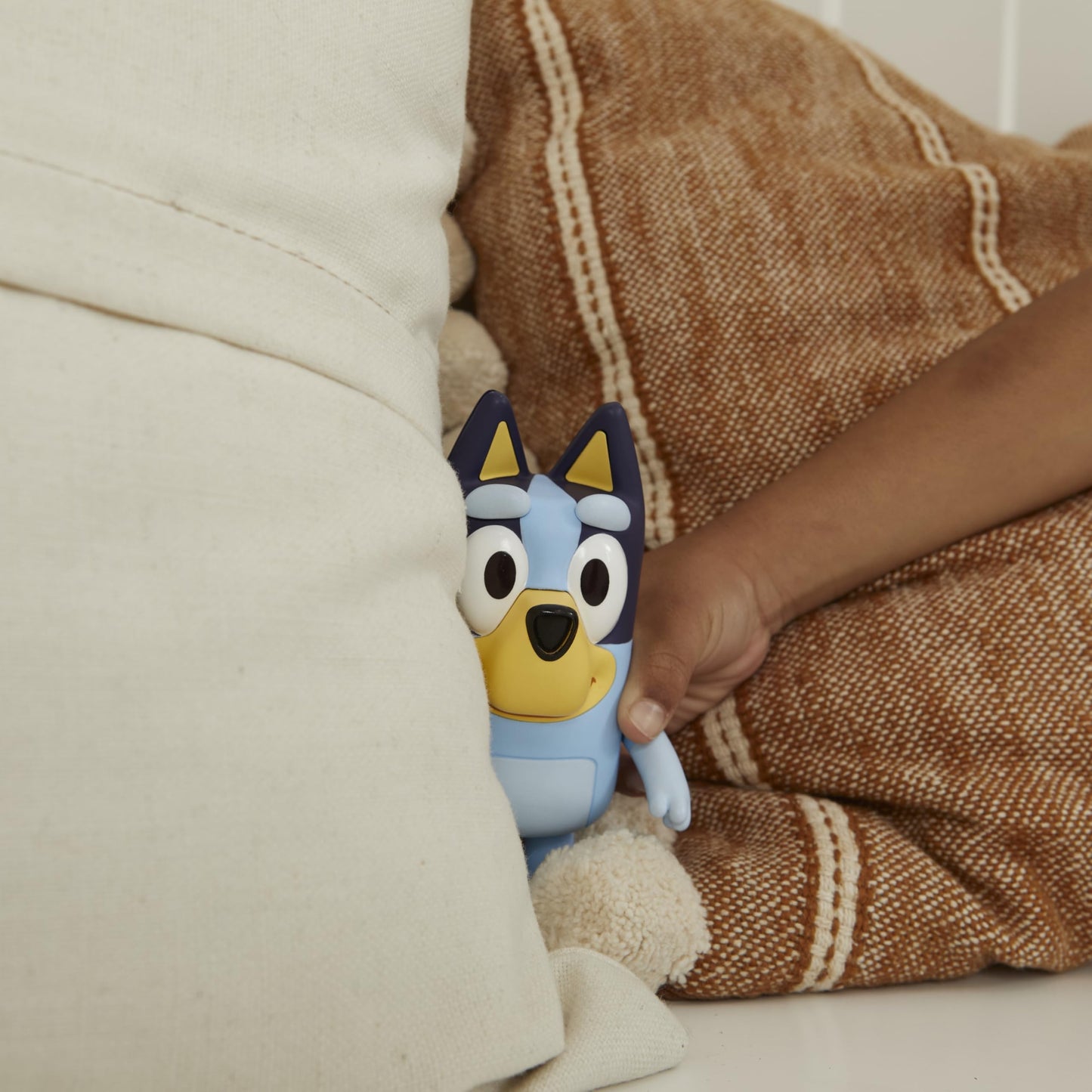 Bluey Hide & Seek Game, Hide The Figure And Press Her Nose To Start The Built-In Timer, Talks And Giggles To Help Kids Find Her,