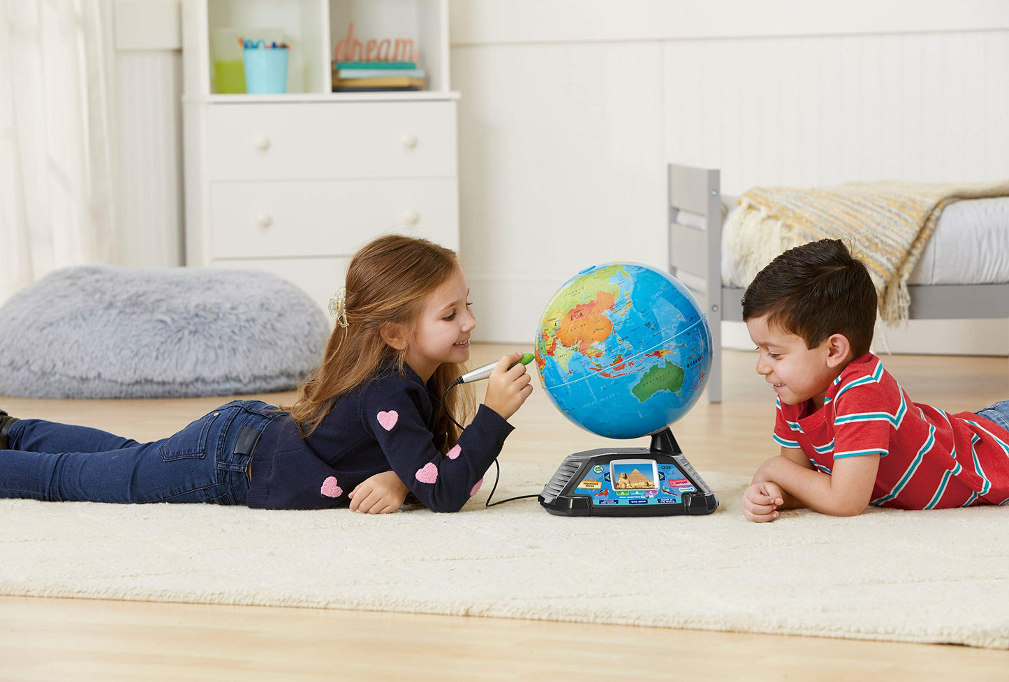Leapfrog Interactive Childrens Globe, Smart Globe For Kids To Learn Geography While Having Fun, Pre School Educational Toys For Children 5, 6, 7+ Year Olds