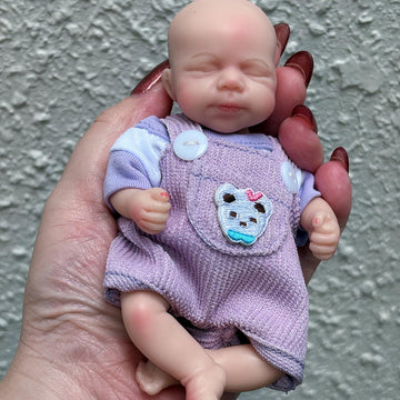 Yokyyi Full Silicone Reborn Baby Dolls 6 Inch Newborn Silicone Baby Doll With Eye Closed Realistic Girl