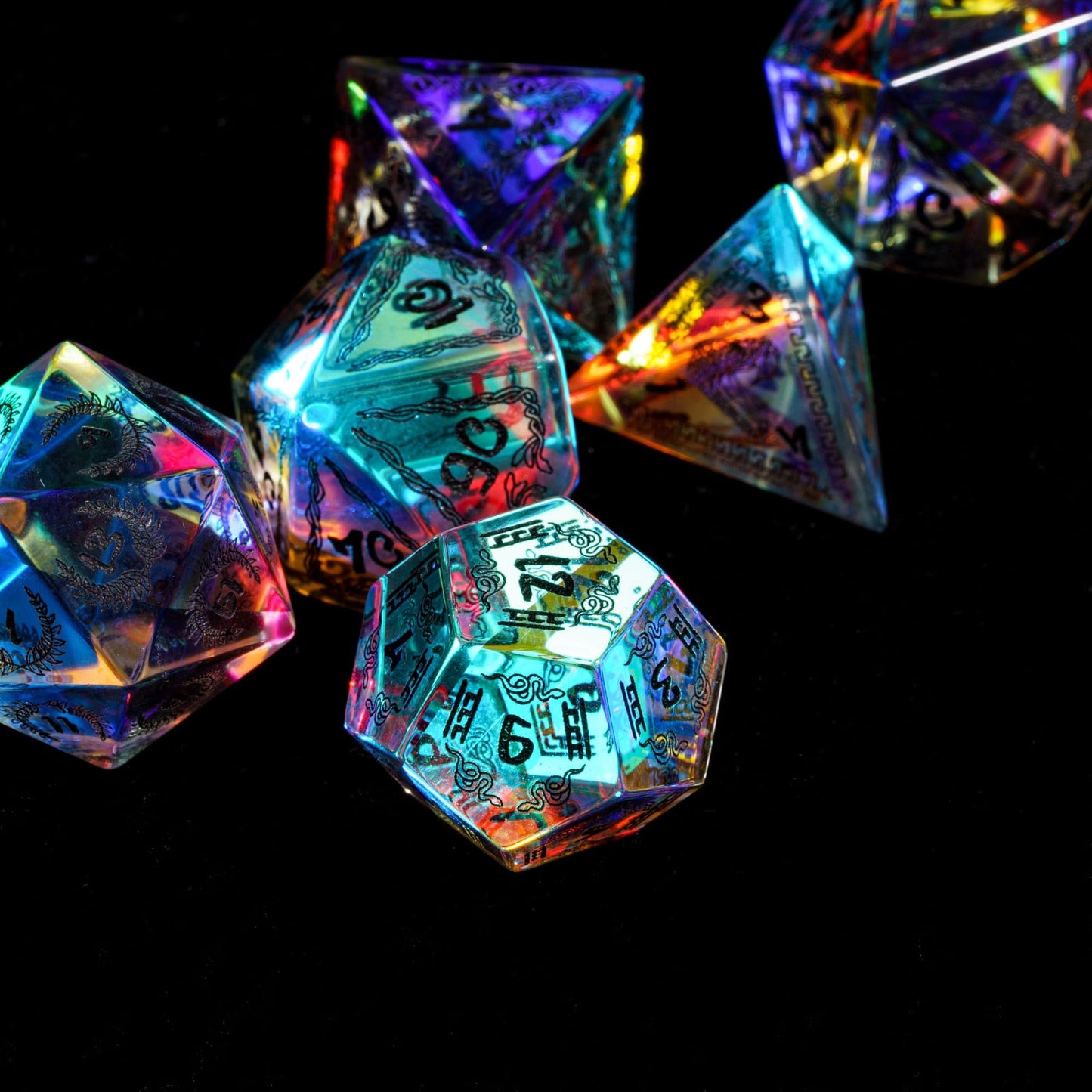 Udixi Prism Glass Dice Set 7Pcs Rainbow Glass Dnd Dice With Gift Box For Dungeons And Dragons D&D Table Games (Medusa)