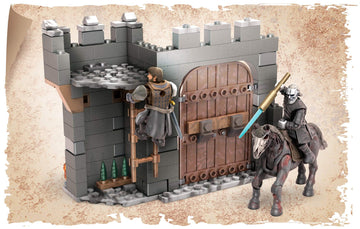Mega Construx Game of Thrones Winterfell Defense Construction Set with Character Figures Building Toys for Collectors (185 Pieces)
