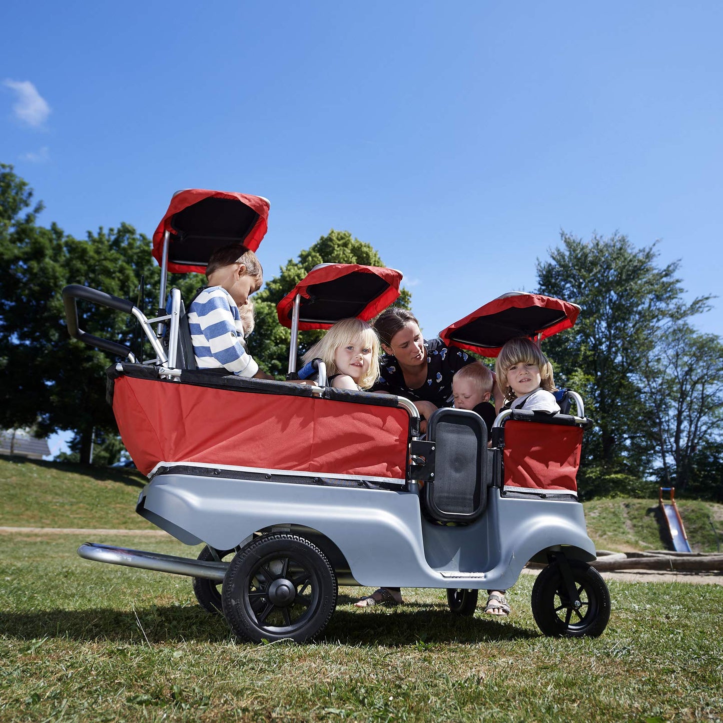 Winther Turtle Kiddy Bus 6-Seater - Large Rubber Play Vehicle, Model WIN80150