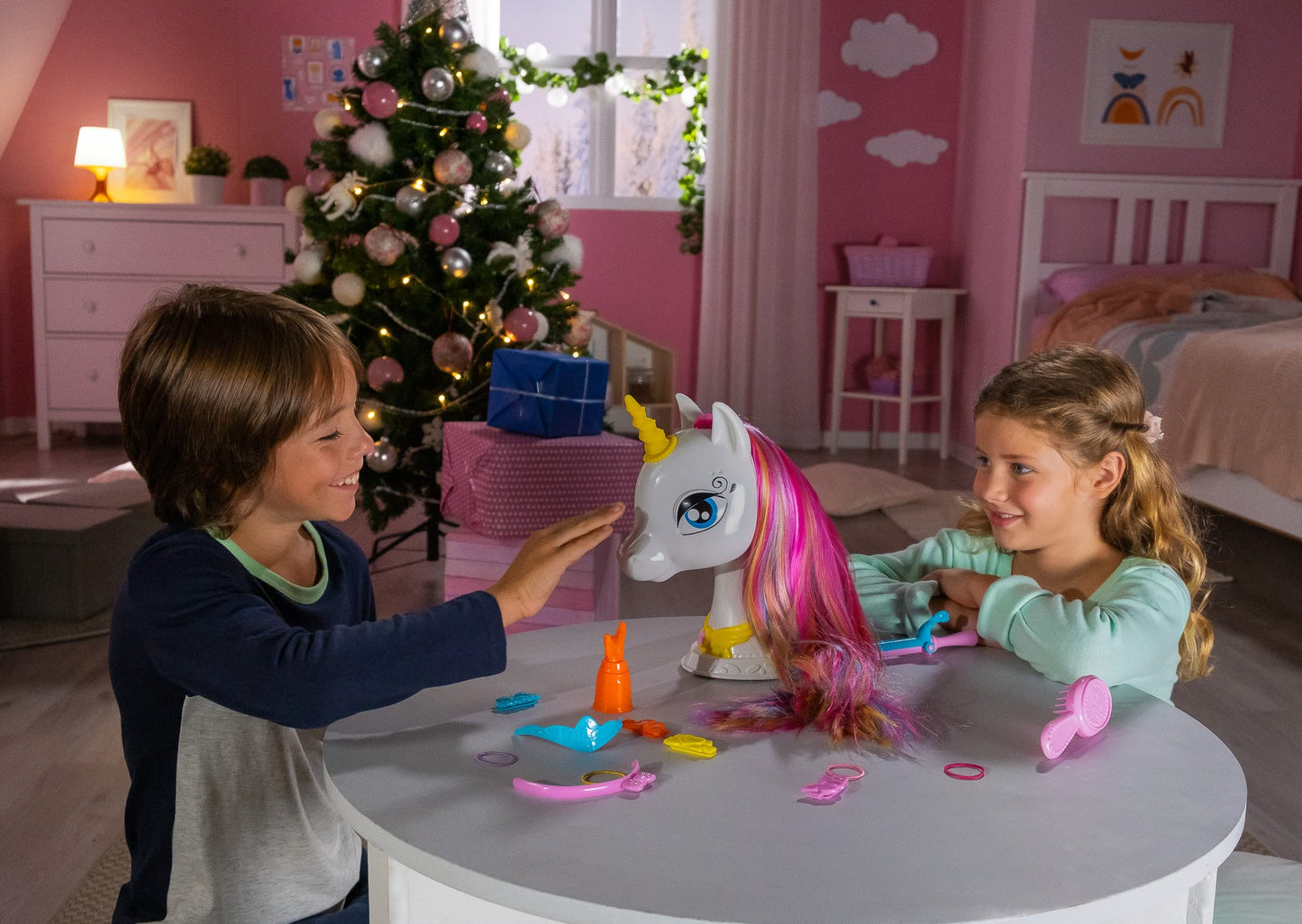 LEXiBOOK Interactive Style Head Unicorn, Long Silky Hair, Magic Sounds, One Size, White/Pink, Model SHUNI for Kids 3+