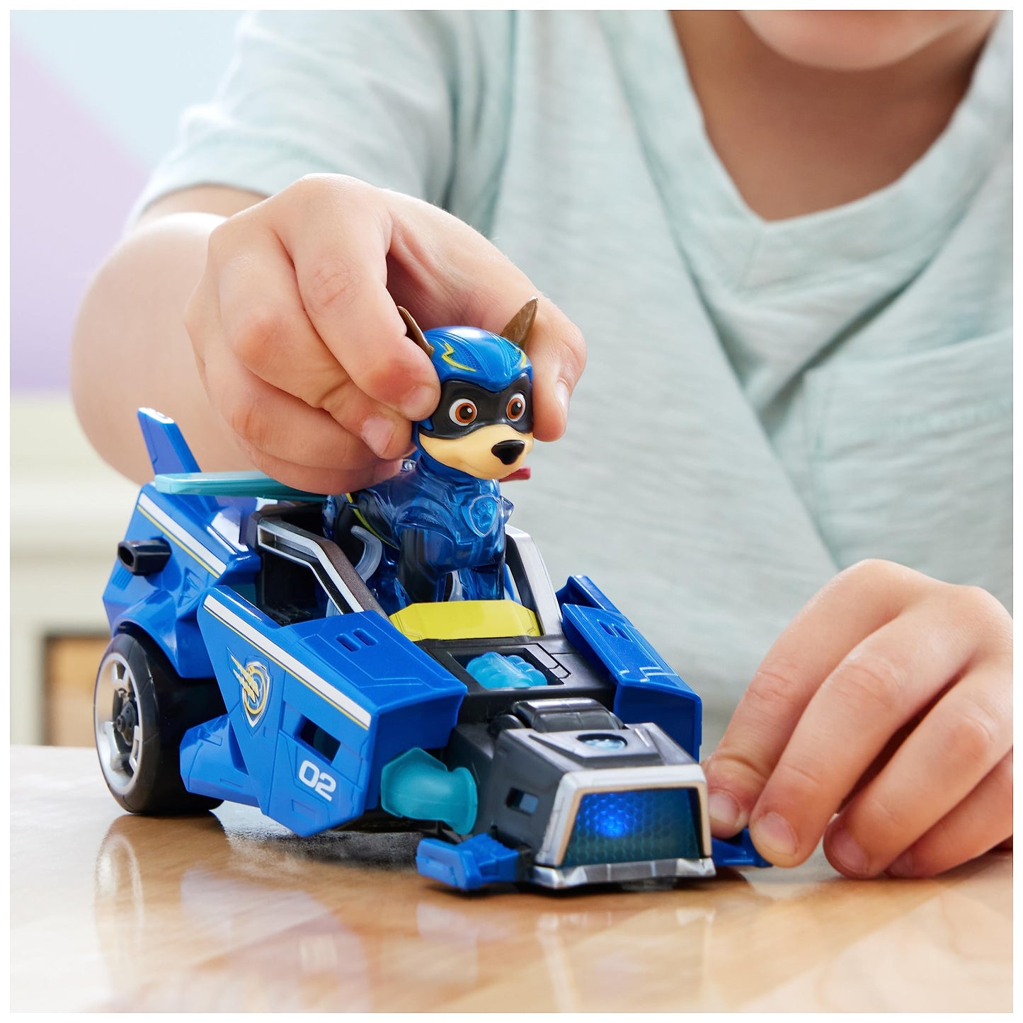 Paw Patrol - The Superfilm - Action Figures And Cars Toys Paw Patrol - Figure Chase Paw Patrol And Toy Car With Lights And Sound