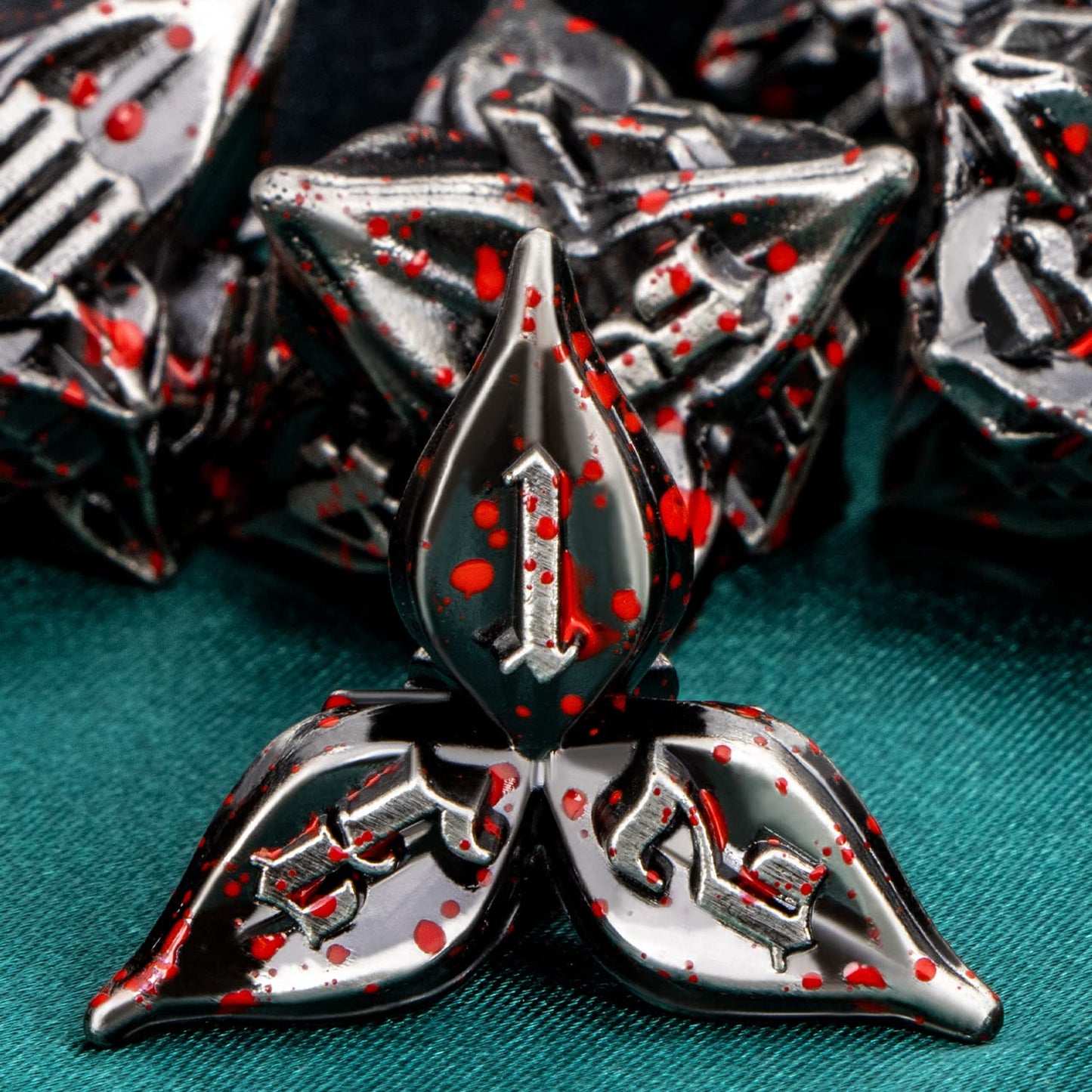 ARUOHHA Dungeons and Dragons Dice DND Metal Dice Set Handmade RPG Role Playing Games Blood Polyhedral Dice 6 Sided D&D Dice Set