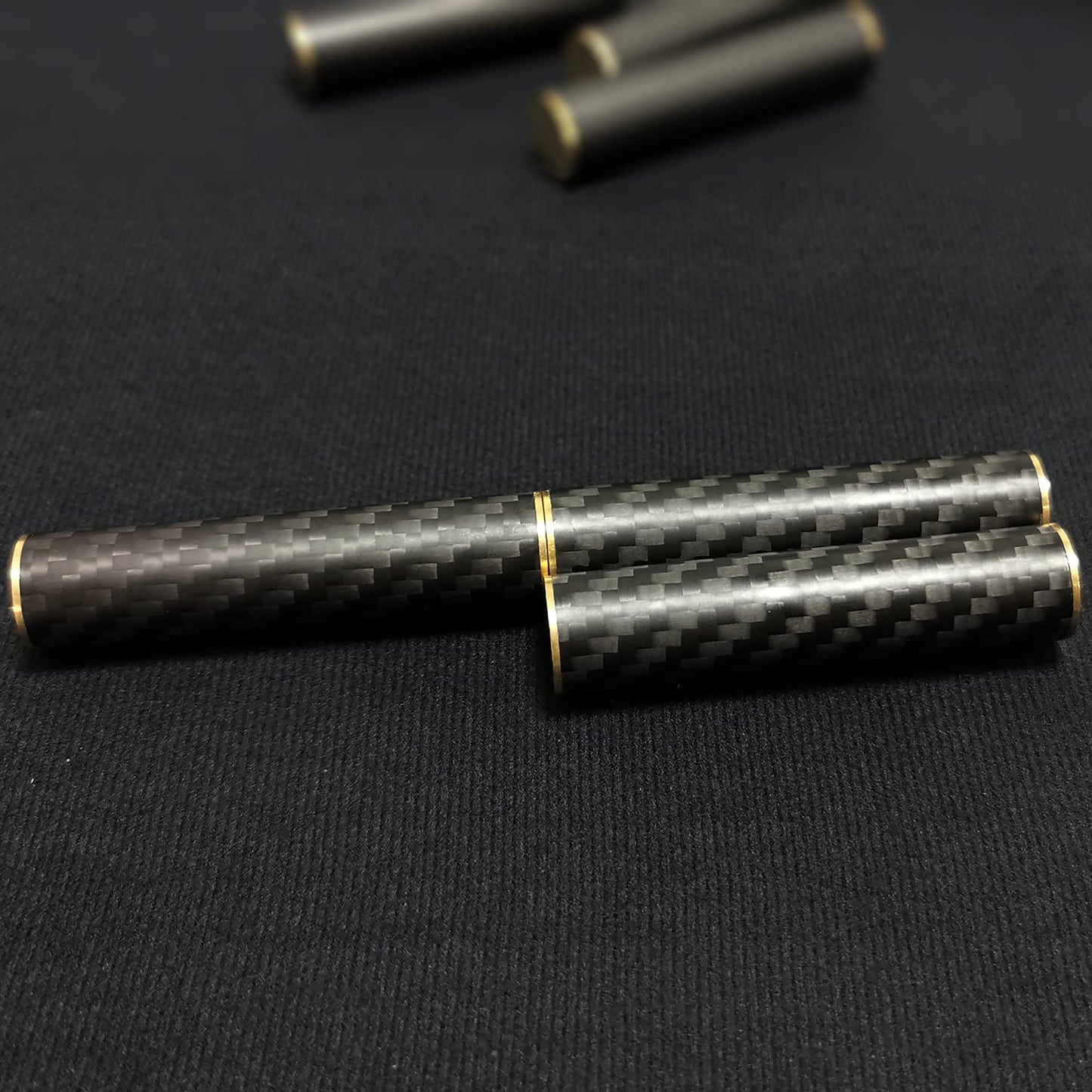T-Conceal Edc Fidget Toys Stress Relief For Adults Magnetic Metal Carbon Fiber Three-Section Rotating Creative Gift