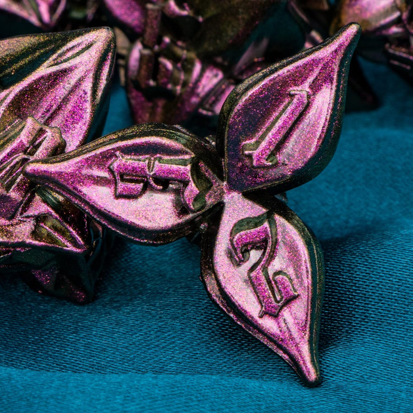 ARUOHHA DND Metal Dice Set Purple Red Leaf Design D&D Dice Set with Gift Box, Dungeons and Dragons Handmade D + D Polyhedral Dic