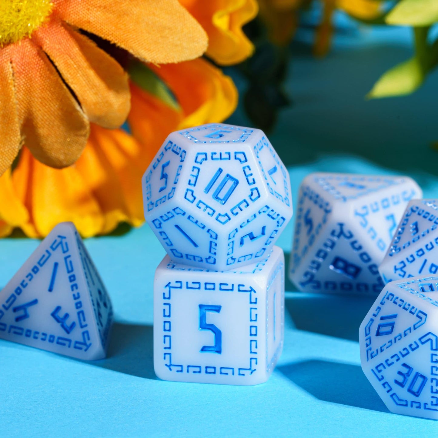 HDdais DND Dice Set, 7PCS D&D Polyhedral Dice Set for MTG Dungeons and Dragons Role Playing Game(White)