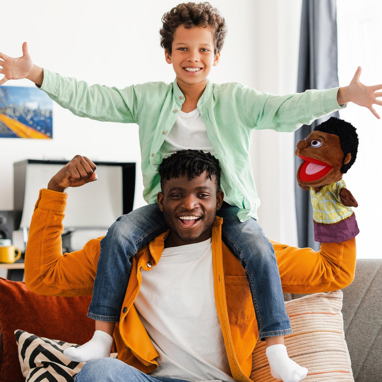 1 Pcs Family Hand Puppets 12 Inch Grandparents, Mom & Dad, Brother & Sister Plush Hand Puppet Toys Role-Play Toy Puppets For Kids Storytelling Imaginative Pretend Play Teaching Preschool(Black Dad)