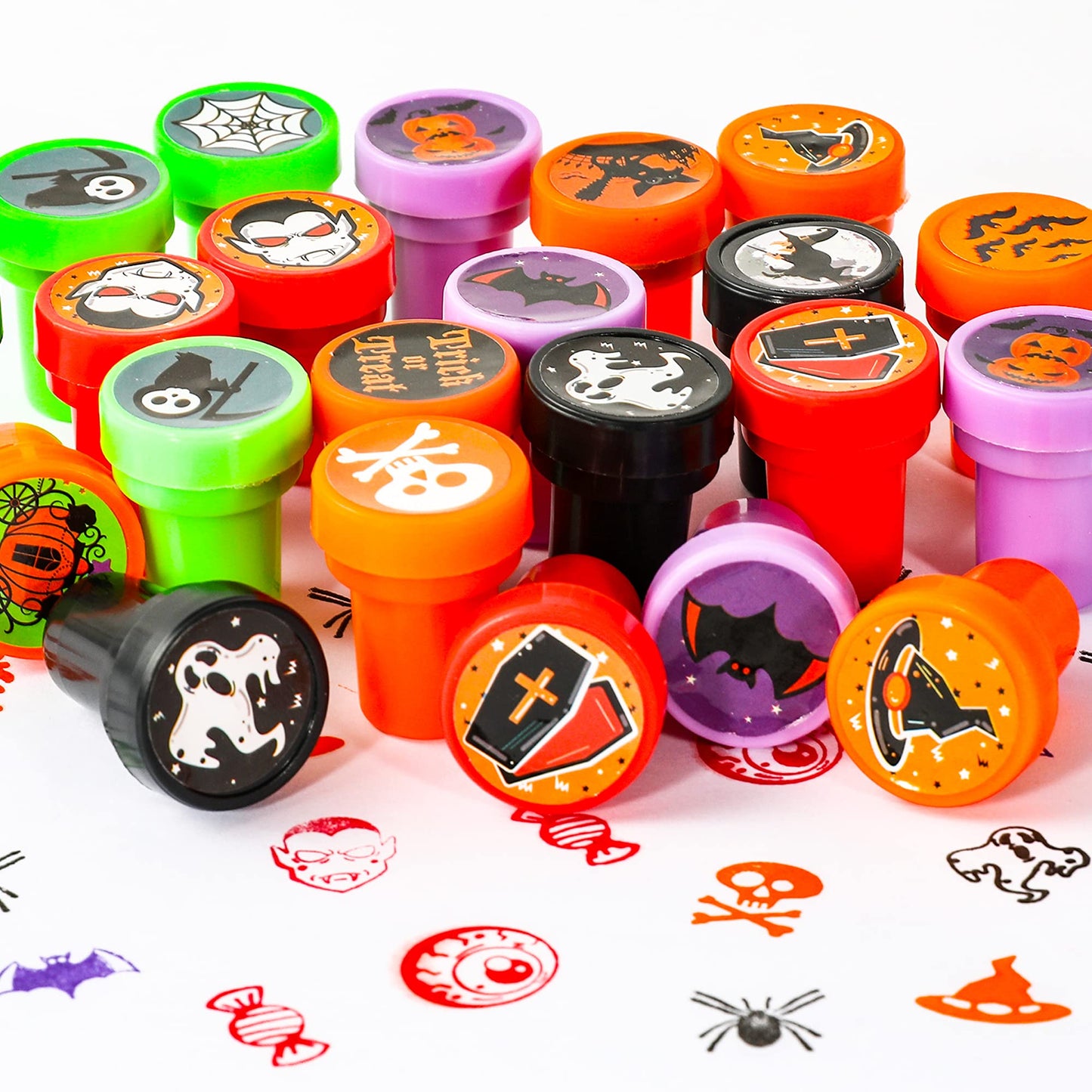 Max Fun 192Pcs Halloween Party Favors Toys Halloween Stamps Halloween Stickers For Kids Halloween Party Supplies, Goodies Bags, Classroom Game Reward Prizes(Halloween)
