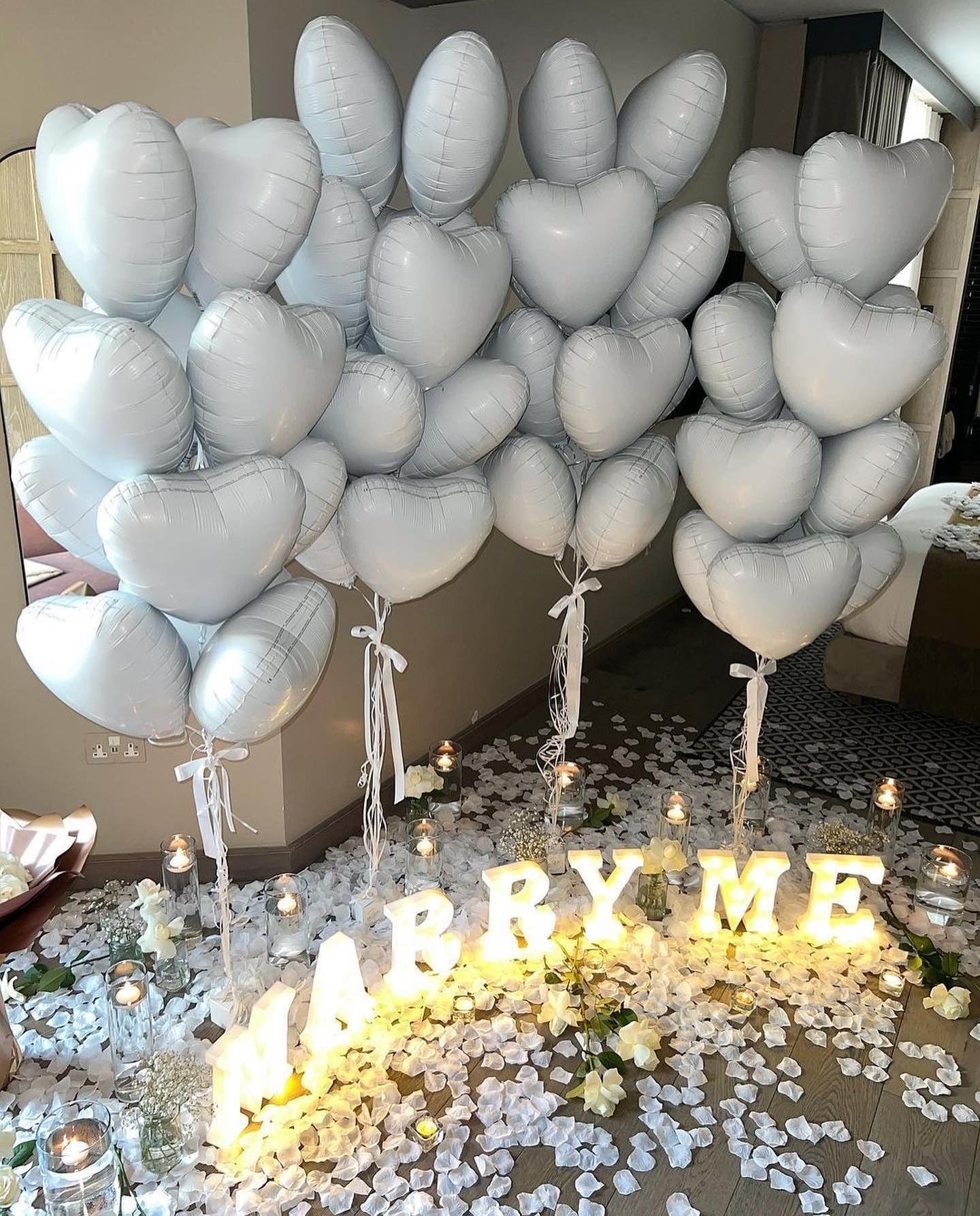 Lovoir 12 Pcs Blue Heart Shape Foil Mylar Balloons 18 Inch Love Balloons For Valentine'S Day Birthday Party Decorations Wedding