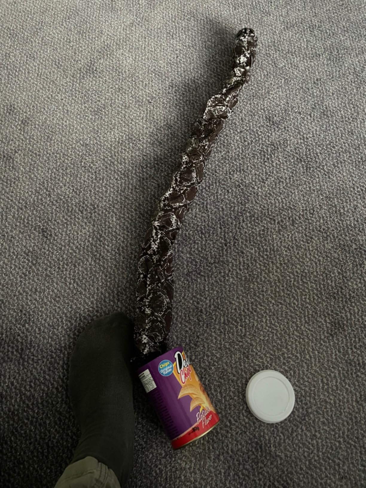 Miuion Potato Chip Snake In A Can Funny Prank Large Size For April Fools' Day And Halloween Party Decoration-Mini