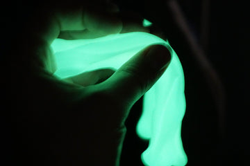 JA-RU Lab Putty Glow in The Dark Slime w/Tin Container (1 Unit) Stress Relief Putty for Kids. Anger Management Toys. Mini Slime