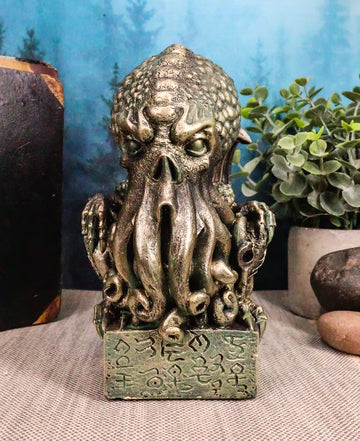 Ebros Ocean Terror The Call Of Cthulhu Skull Figurine 7' H Kraken Giant Sea Monster Octopus Sculpture The Ancient One Primordial High Priest Nautical Decor Giant Octopus Monster Statue