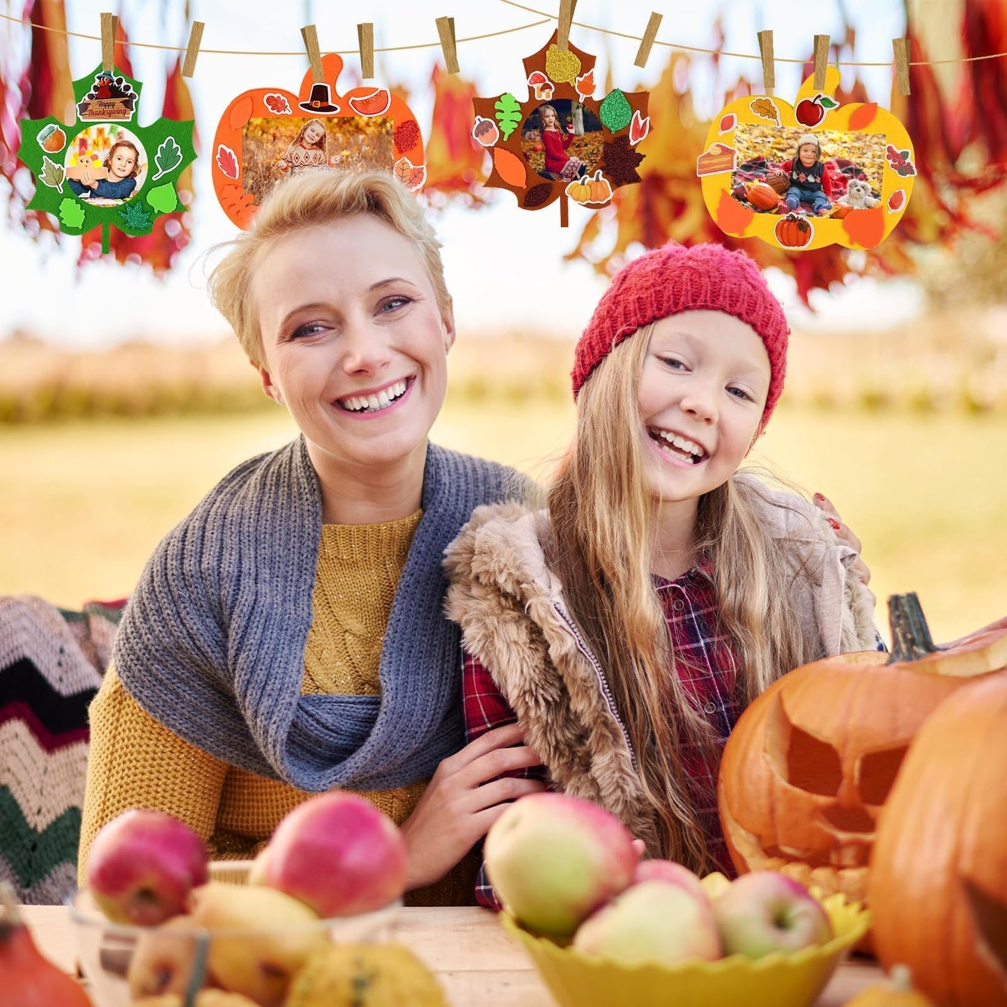 Beupy 420 Pcs Thanksgiving Felt DIY Fall Picture Frames Craft Kit Autumn Pumpkin Maple Leaves Photo Frames with Fall Leaves Pump