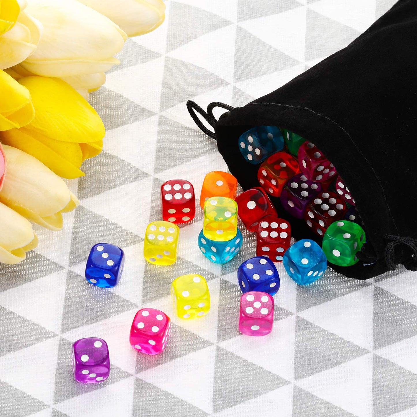 Blulu 100 PCS 6 Sided Games Dice Set, Colored Dice with Black Velvet Pouches for Playing Games, Like Board Games, Dice Games, Ma
